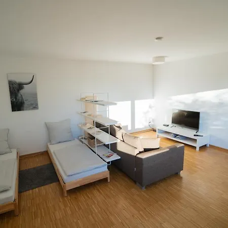 Gemütliches Mit Fernblick Auf Die Stadt! *